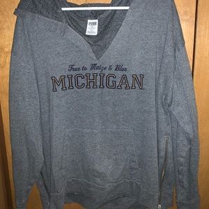 PINK U of M Side Zipper Sweatshirt